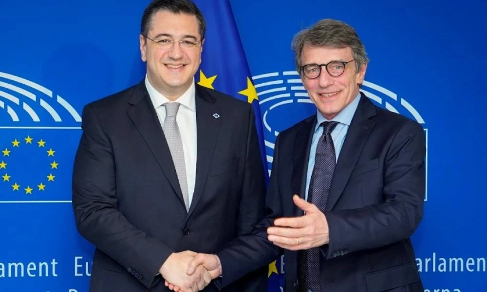 Τζιτζικώστας σε Σασόλι: Η Ευρώπη να αναλάβει τις ευθύνες της για το μεταναστευτικό